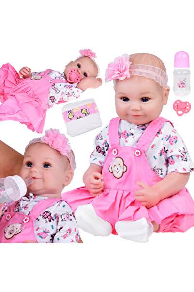 Jokomisiada Papusa bebelus pentru copii, accesorizata cu salopeta roz si bent...