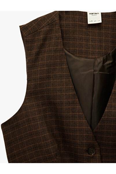 Koton Buttoned Sleeveless V-Neck Belt Detailed Plaid Vest