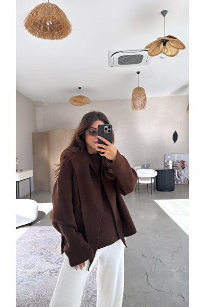 Buket Teke Pulover moale cu detaliu șal maro