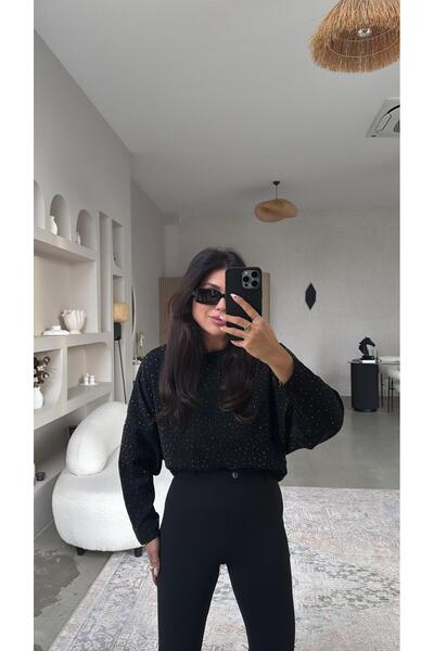 Buket Teke Siyah Yarasa Kol Taşlı Bluz