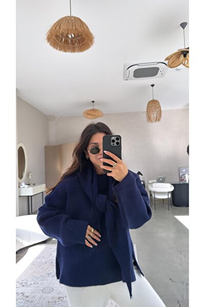 Buket Teke Pulover moale cu detaliu șal bleumarin