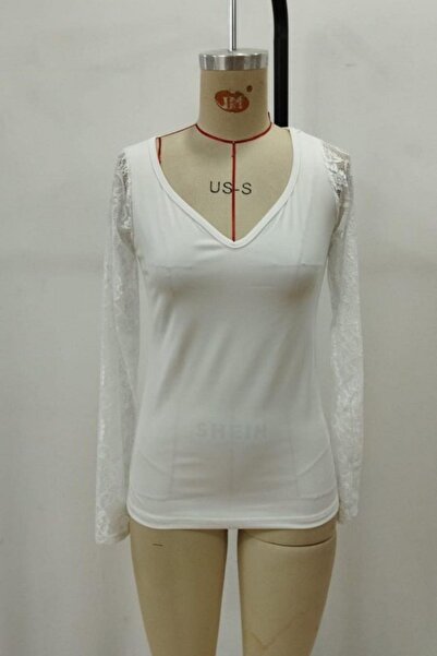 Mossta Heart Neckline Lace Diver Blouse - White