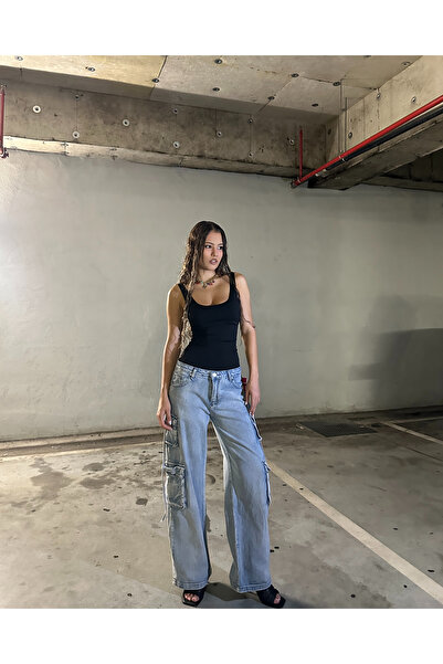 NicoleShop Mid-rise Cargo Jeans