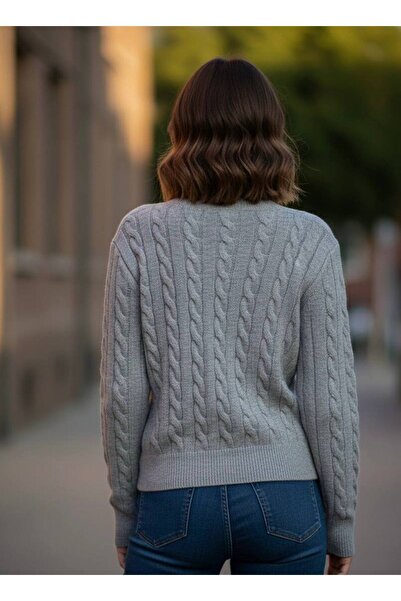 YusGos Women's Crew Neck Fishbone Hair Braided Chest Embroidered High Quality Knitwear Sweater