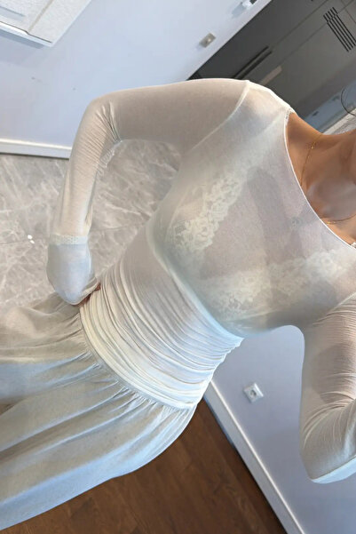 MİROR Γυναικεία εκρού μπλούζα με λαιμόκοψη από κασμίρ εξαιρετικά ελαφριά