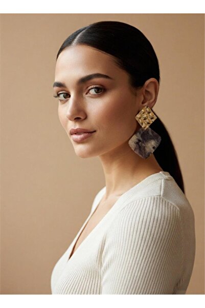 Pelin Aksesuar Gray Gold Large Square Earrings