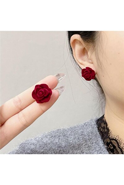 Pelin Aksesuar Burgundy Velvet Textured Rose Stud Earrings