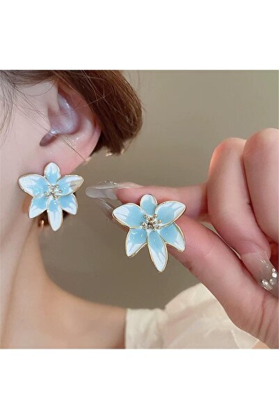 Pelin Aksesuar Mavi ve Beyaz Mineli Gold Kenarlı Büyük Çiçek Küpe