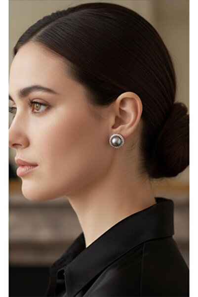 Pelin Aksesuar Gri Metalik Top ve Gümüş Çerçeveli Düğme Küpe