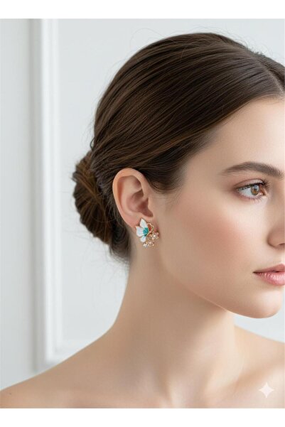 Pelin Aksesuar Mavi Kanatlı Kelebek ve Çiçek Figürlü Küpe