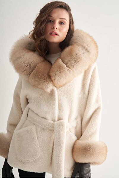 UTOPIAN Kürk Detaylı Kapüşonlu Kaban