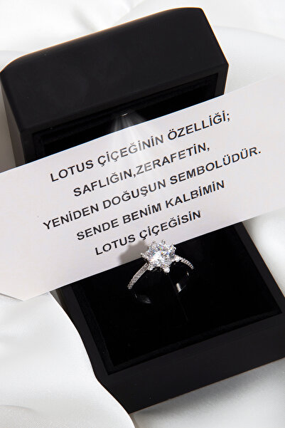 SARIASLAN Işıklı Kutuda Pırlanta Model Lotus Çiçeği Kadın Gümüş Yüzük