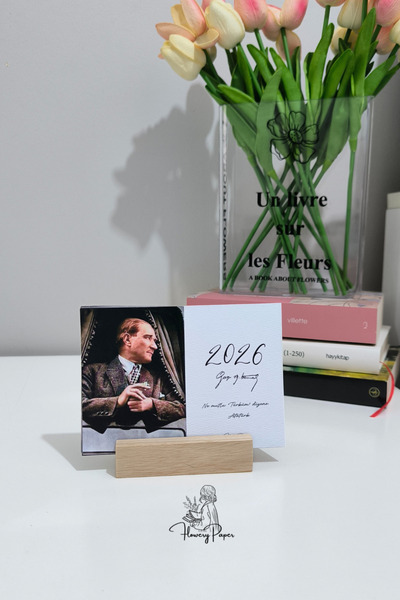 Flowery Paper Atatürk Tasarım 2026 Takvimi , Ahşap Altlık, Hediye Kart
