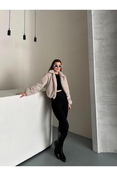 FERZOLAİO Mira Zippered Crop Stone Plush Jacket