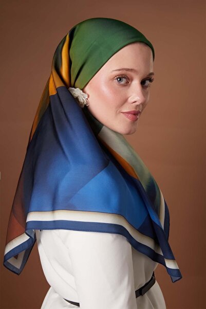 Levidor Navy Blue Fragmented Pattern Aura Scarf