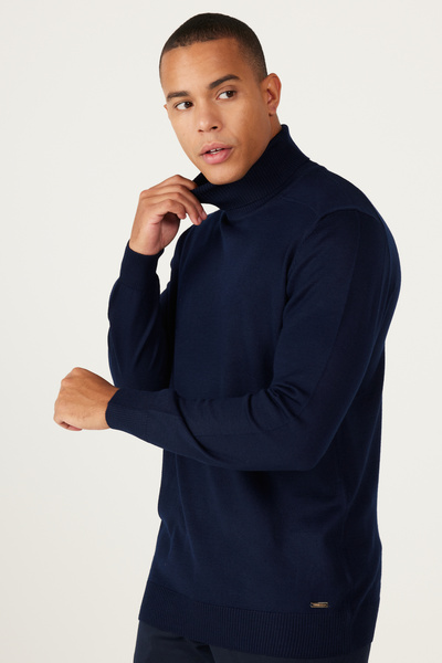 ALTINYILDIZ CLASSICS Πλεκτό πουλόβερ με λαιμόκοψη σε μπλε ναυτικό μάλλινο κορδόνι κανονικής εφαρμογής