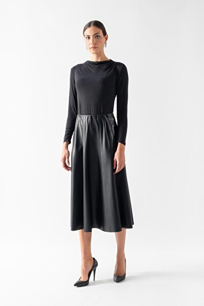 Spazio Rinuccia Altı Parça Kloş Deri Etek SİYAH