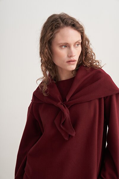 EBU Prive Women's 3-Piece Trouser Set with Shawl Accessories Burgundy