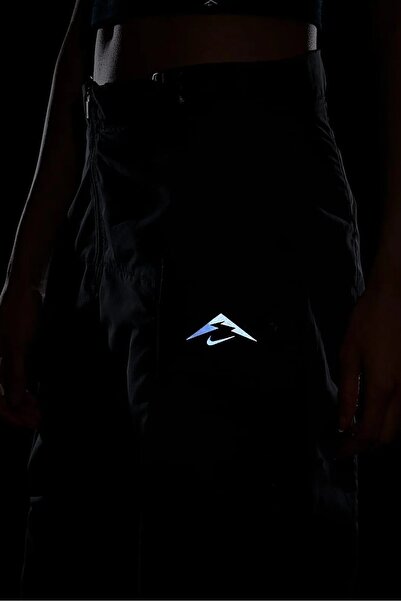 Nike Trail Water Repellent Finish Running 7/8 Length Women's Woven Suitici Running Sweatpants Black