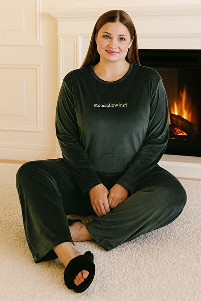 REMSA Σετ πιτζάμες από βελούδινο ύφασμα για γυναίκες μεγάλου μεγέθους 13213 Mint