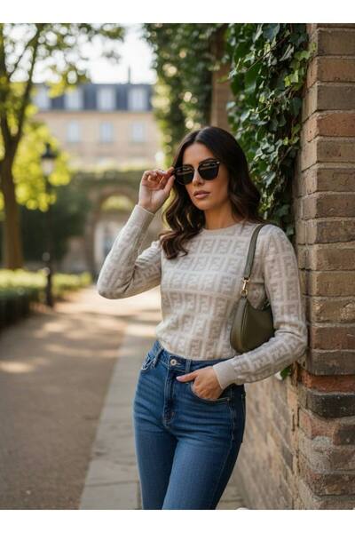 YusGos Women's Crew Neck Letter Pattern High Quality Knitwear Sweater