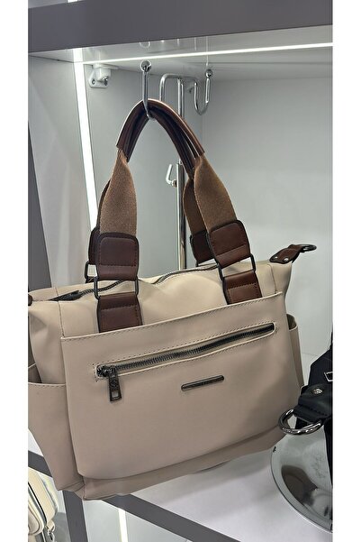 EbruVogue حقيبة كتف وأكمام من الساتان بلون الرمل من سانموريس