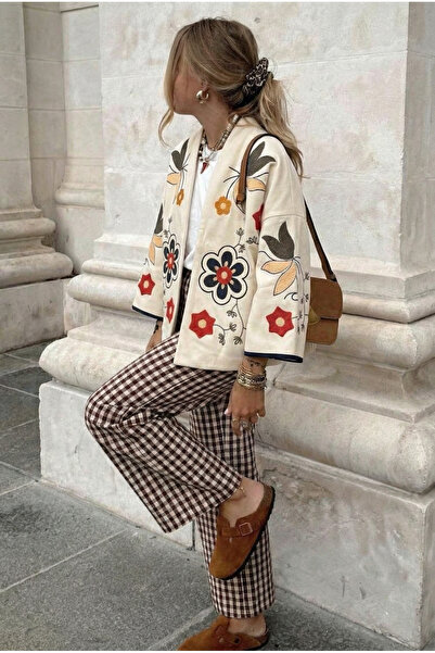 FEMELLE Κρεμ Κεντημένο Vintage Μπουφάν με Κέντημα