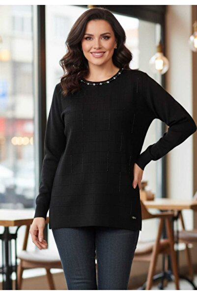 Aylin Embroidered Front, Round Neck, Long Sleeves, Length 60cm, Knitwear