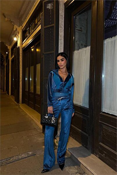 Neşeli Butik Women Velvet Fabric See-Through Detail Crop Jacket Design Tracksuit Set Nbdf140