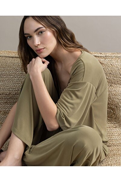 Surkana V-neck T-shirt, loose fit-Khaki -L