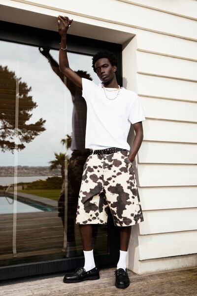 Pull & Bear تي شيرت مضلع بأكمام قصيرة