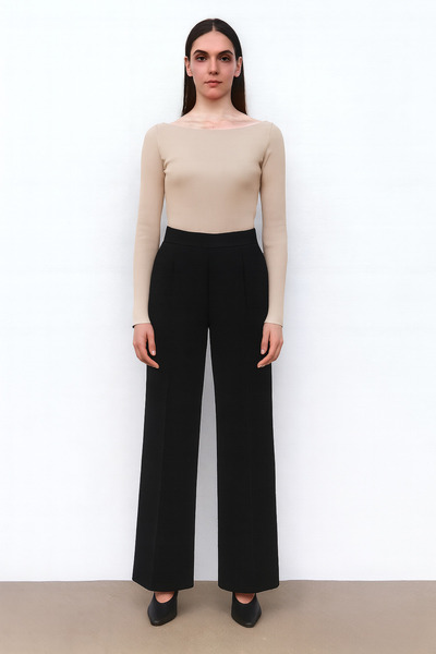 Ramior Women's Boat Neck Beige Ribbed Knit Crop Blouse