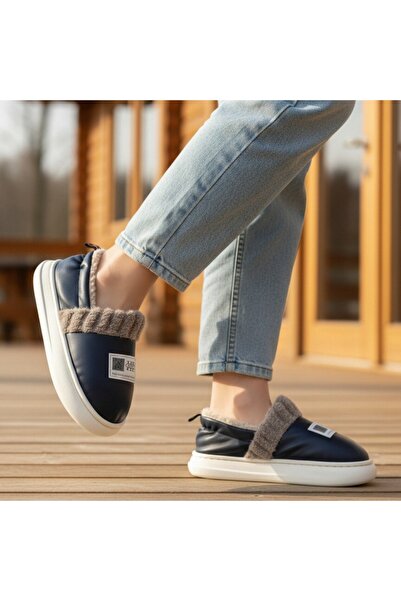 OEM Women's fur slippers, for indoors or short trips outside, L611