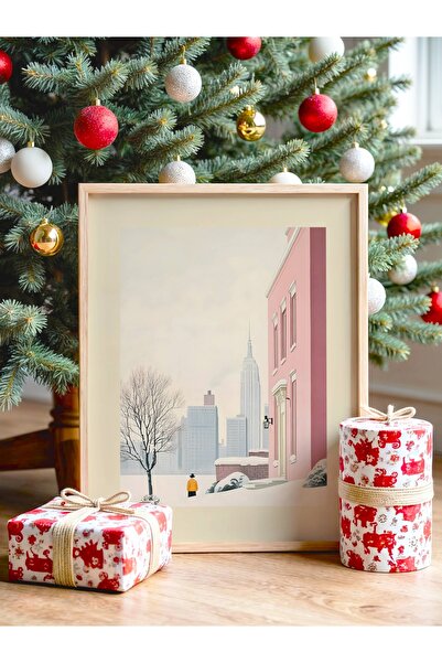 Patika Poster – Kış Şehrinde Yılbaşı Yürüyüşü | Çerçeveli Poster | Modern Dek...