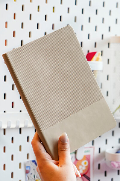 Victoria's Journals Smyth Stripes A5 Flexible Cover Vegan Leather Notebook – 192 Pages, 80g Ivory Paper, Colored Edge