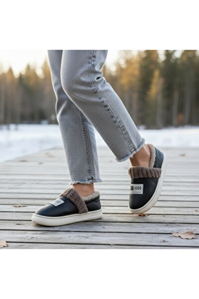 OEM Women's fur slippers, for indoors or short trips outside, L611