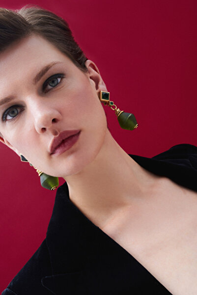 Mon Reve Kind Gaze Green Mica Clip-On Earrings