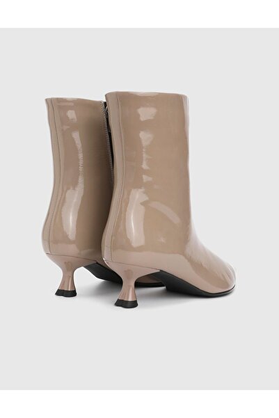 İLVİ Damian Genuine Wrinkled Patent Leather Cream Women's Heeled Boots