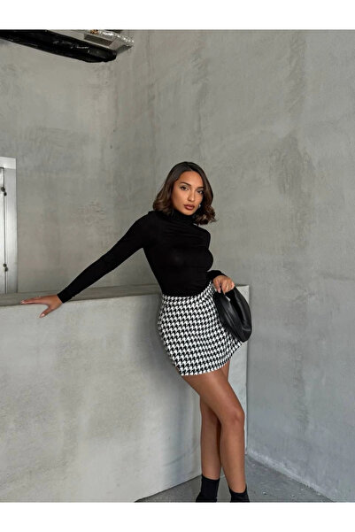 Zerenyus Flared Shorts Skirt with Flap Black and White Houndstooth