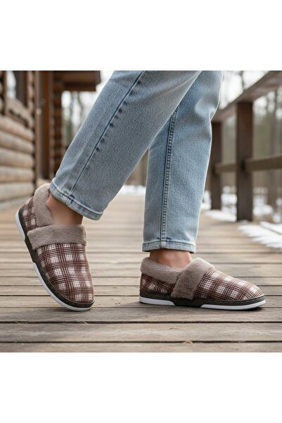 OEM Men's fur slippers, for indoors or short trips outside, D311