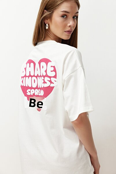 Trendyol Collection Ecru 100% Thick Cotton Back and Front Heart Printed Oversize/Relaxed Fit Knitted T-Shirt Twoss24Ts00236