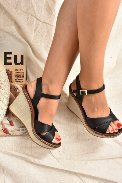 Fox Shoes Women's Black Wedge Heeled Shoes 9674040209