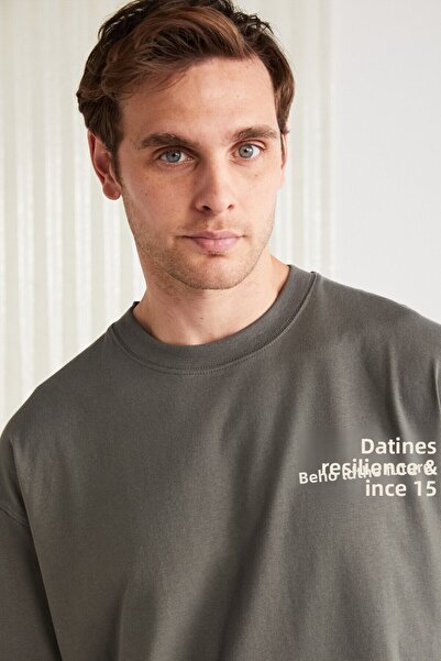 GRIMELANGE Ανδρικό μπλουζάκι Colıbrı εμπρός πίσω με λεπτομέρεια Oversize κοντό μανίκι με λαιμόκοψη από οργανικό βαμβάκι σε γκρι χρώμα