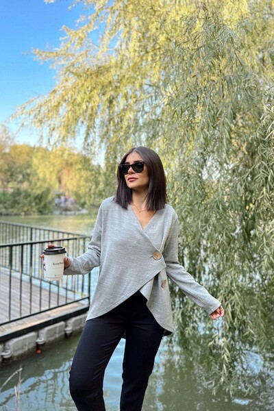 NEW LAVİVA Women's Gray Asymmetric Cut Buttoned Loose Cardigan Blouse