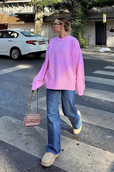 Swist Pink Biscuit Crew Neck Oversize Women's Knitwear Sweater