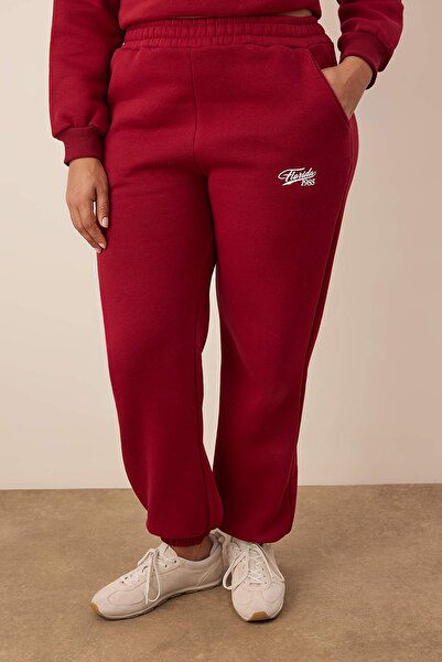 Trendyol Curve Burgundy Minimal Print Detailed Inside Fleece Large Size Tracksuit Set Tbbaw26Ts00015