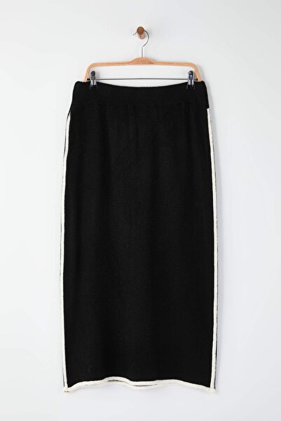 Trendyol Curve Black Stripe Detailed Midi Length Knitwear Skirt Tbbaw26Az00000