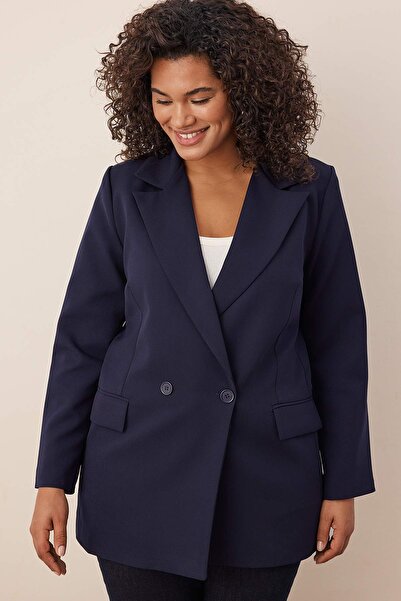 Trendyol Curve Marineblauer, normal gefütterter, zweireihiger, gewebter Blazer in Übergröße mit Verschluss TBBAW25AG00022