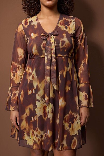 Trendyol Curve Brown V-Neck Floral Pattern Tulle Knitted Plus Size Dress Tbbaw26Ah00064