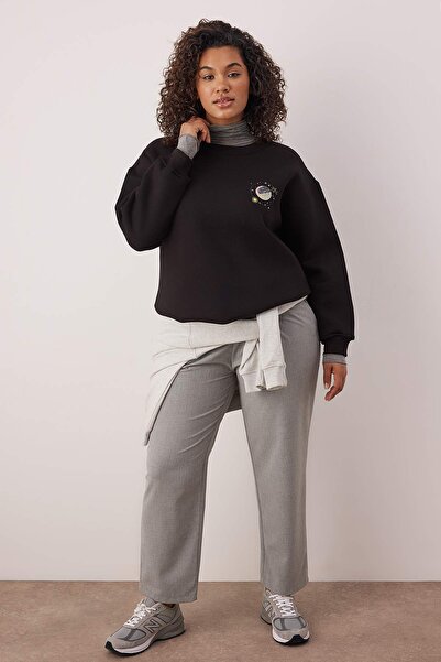 Trendyol Curve Black Galaxy Printed Oversize/Wide Fit Large Size Sweatshirt with Fleece Inside Tbbaw26Ao00034